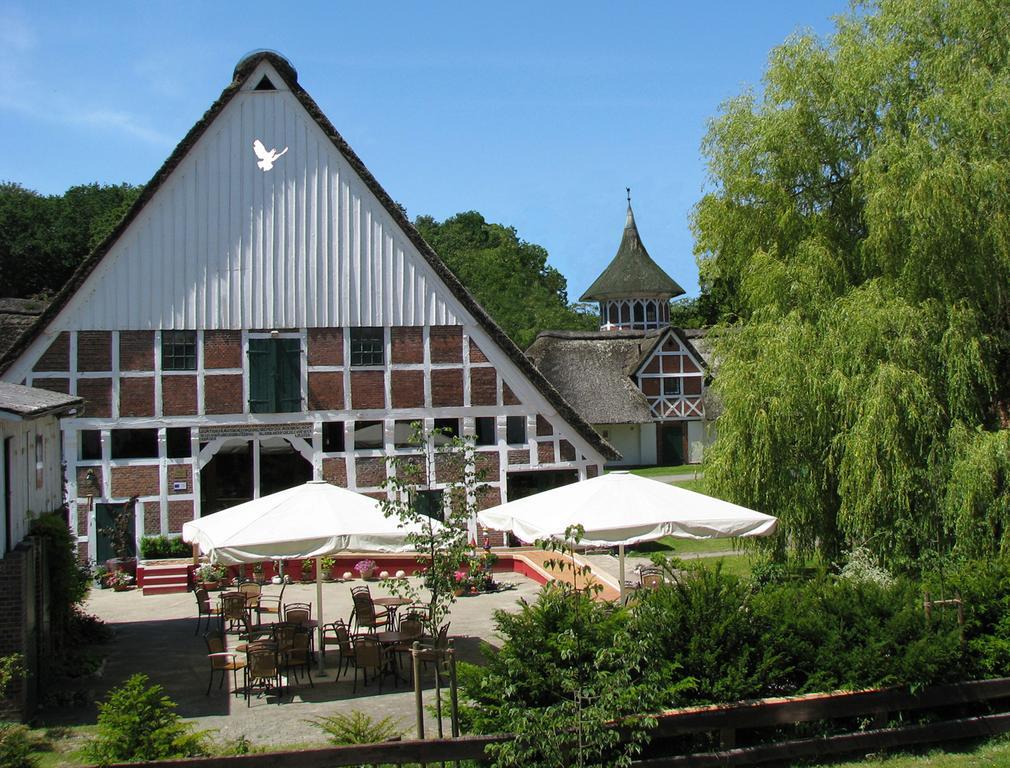 Taubenhof - Gut Cadenberge Otel Dış mekan fotoğraf